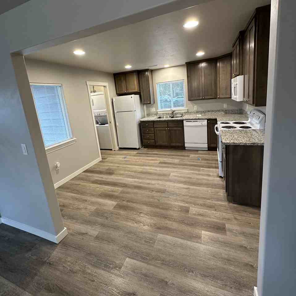 428 Plum St #NA - Photo 5 of 13