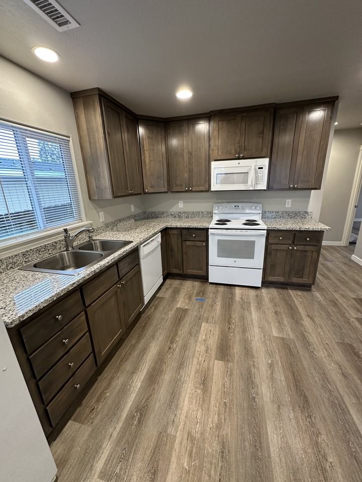 428 Plum St #NA - Photo 7 of 13