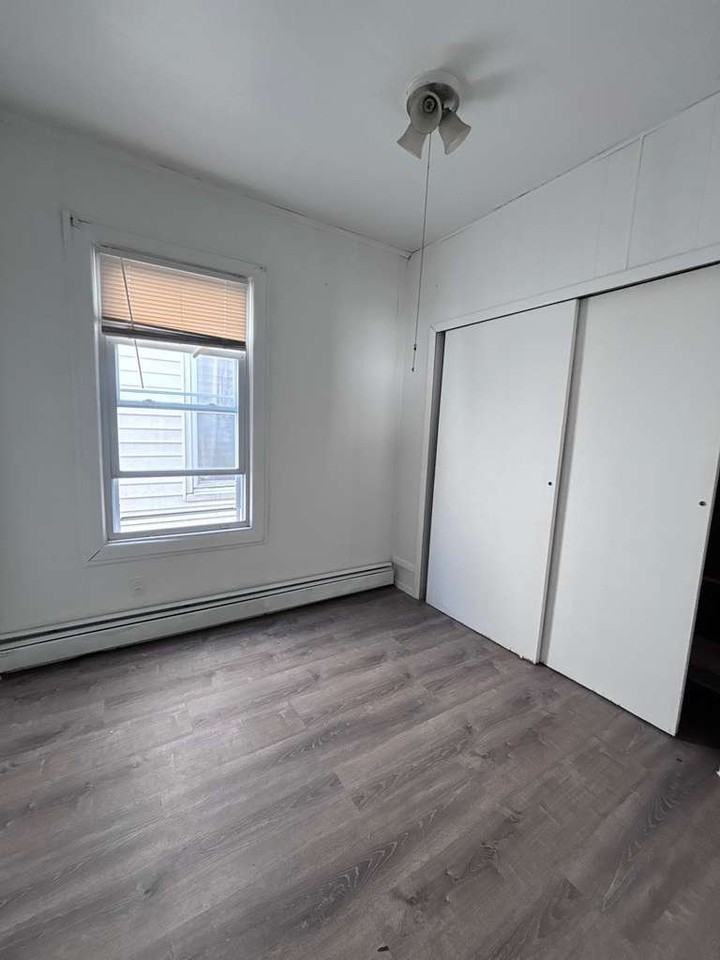 31 E 13th St #2 - Photo 2 of 10