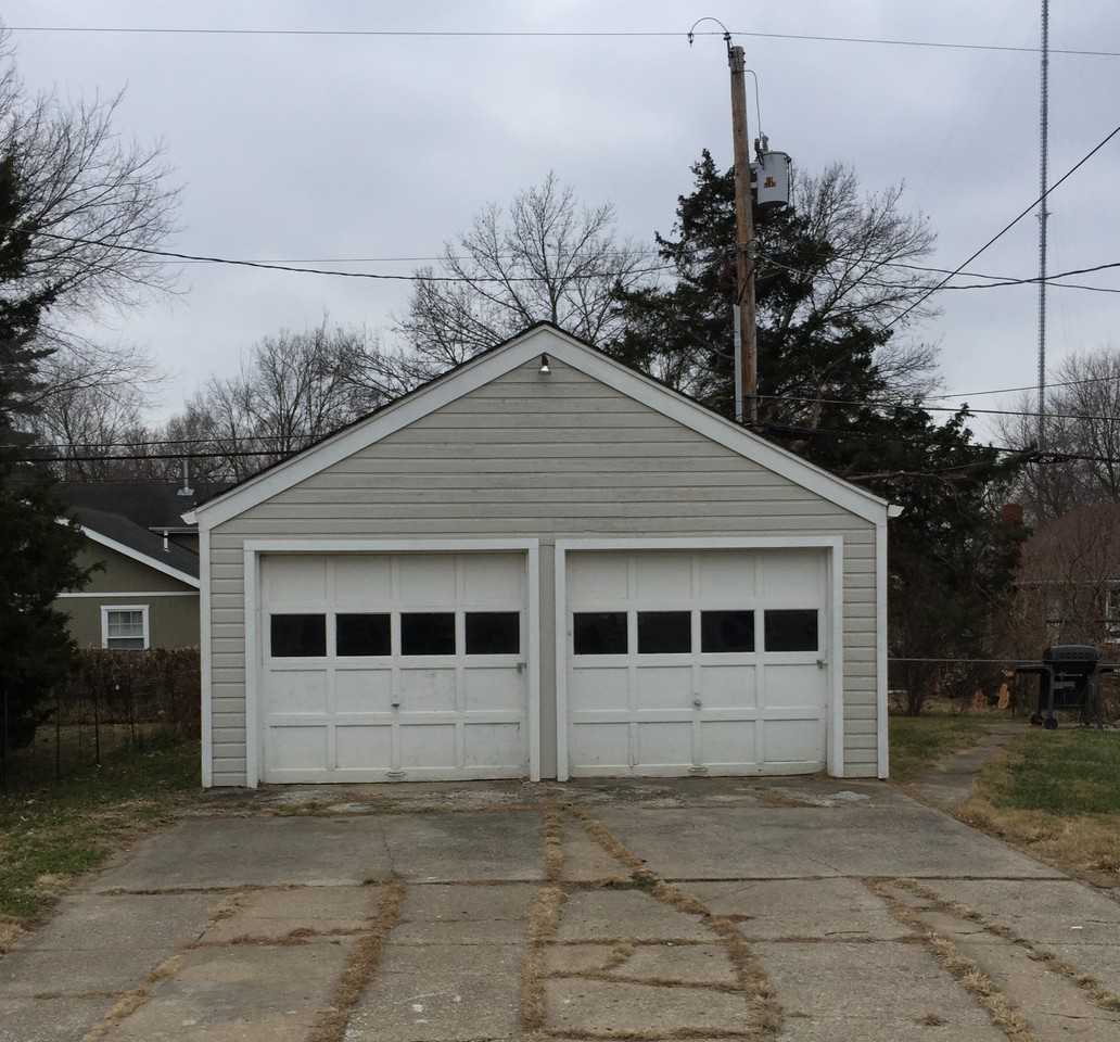 9853 E Winner Rd #B - Photo 3 of 7