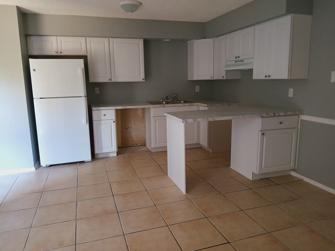 1334 London Ave #1334 - Photo 3 of 12