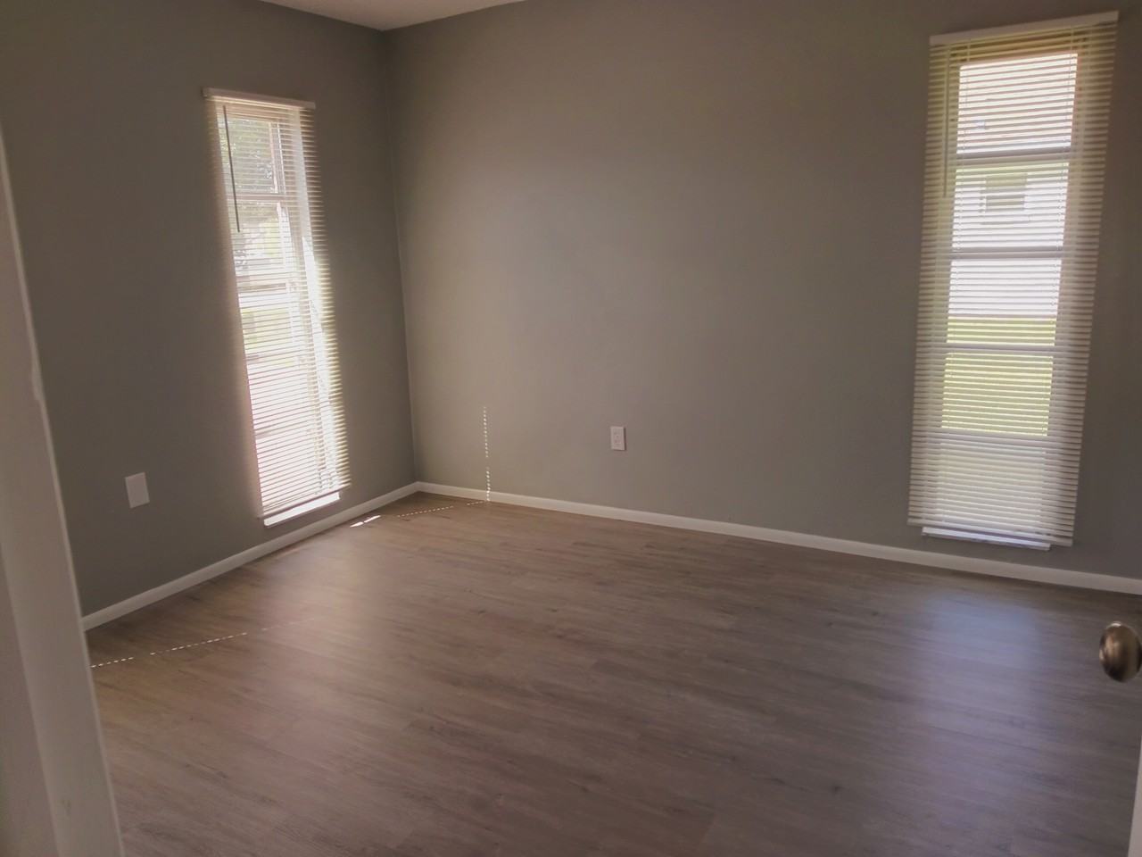 1334 London Ave #1334 - Photo 4 of 12