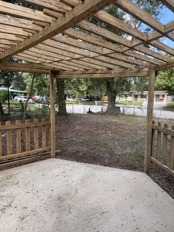 1512 Hernandes Dr #NA - Photo 5 of 31
