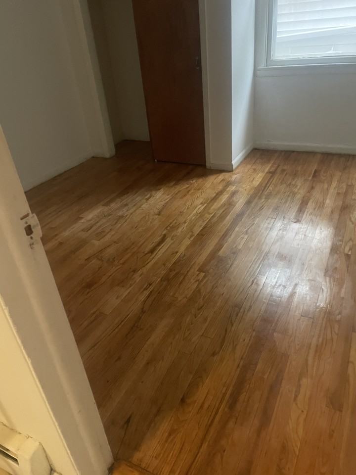 161 W 20th St #2 - Photo 3 of 5