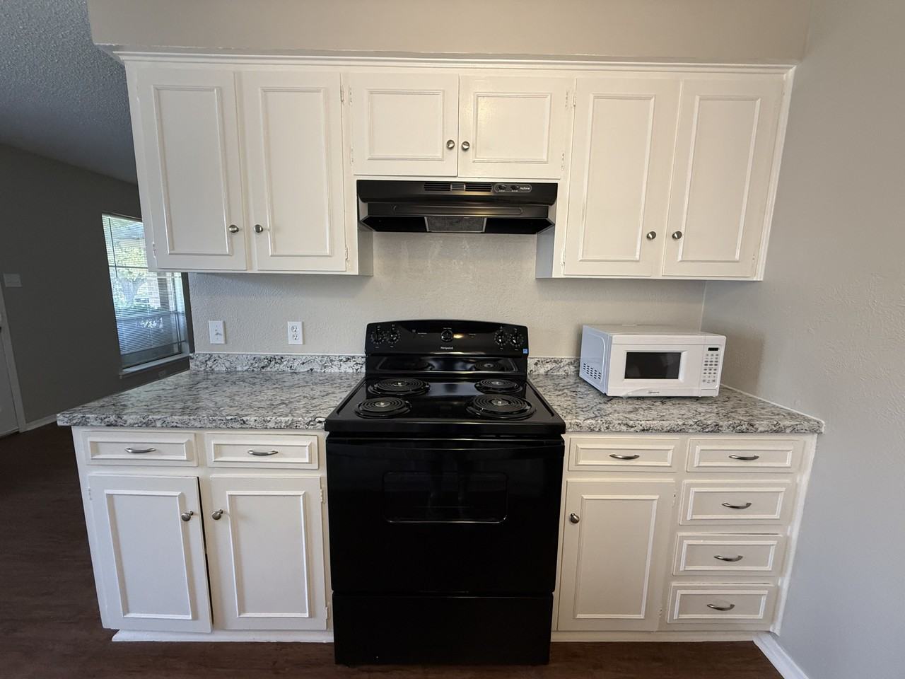 2209 Viewtop Ln #A - Photo 7 of 36