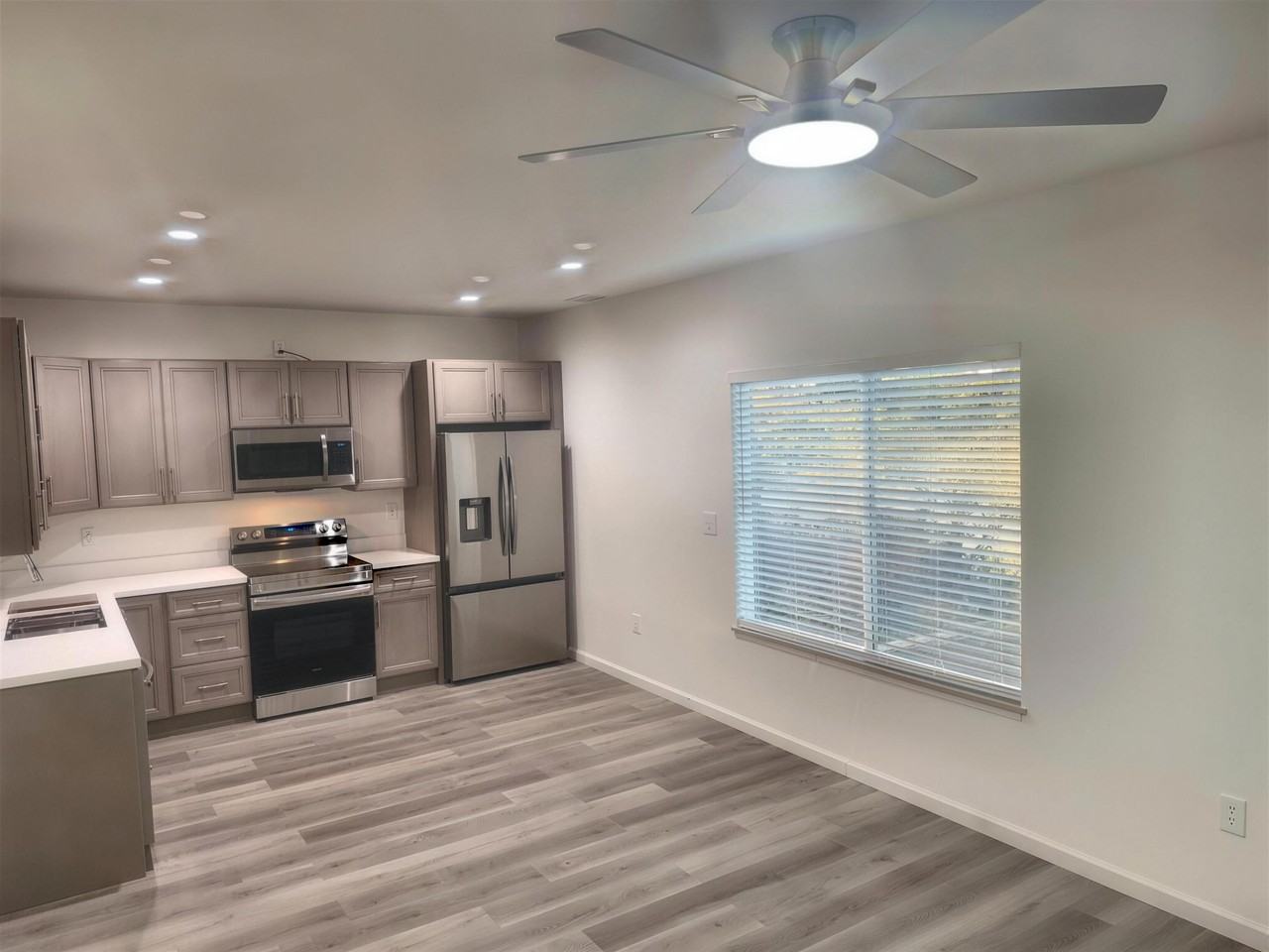 4718 Santa Rosita Ct #NA - Photo 4 of 13