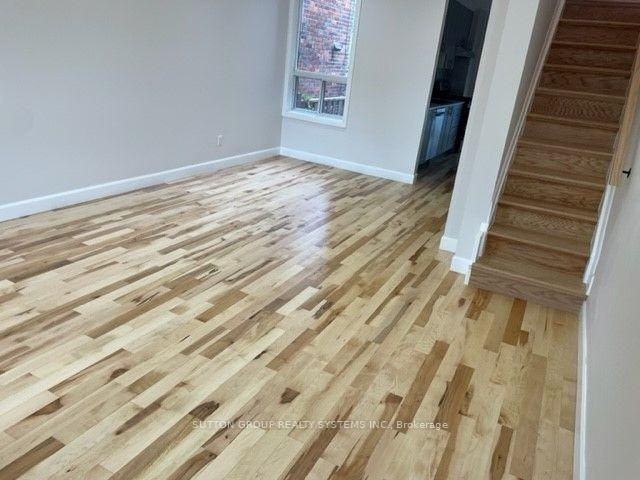 127 Bristol Avenue #Main - Photo 6 of 10