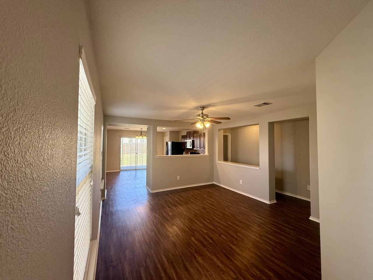 2319 Mccombs St #1 - Photo 3 of 23