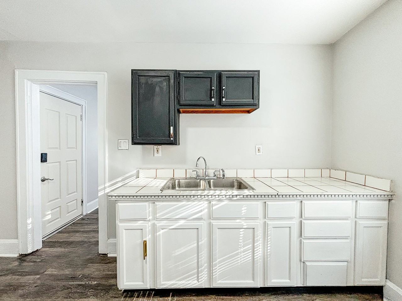 3835 Vine Street RR - 2 #RR2 - Photo 2 of 10