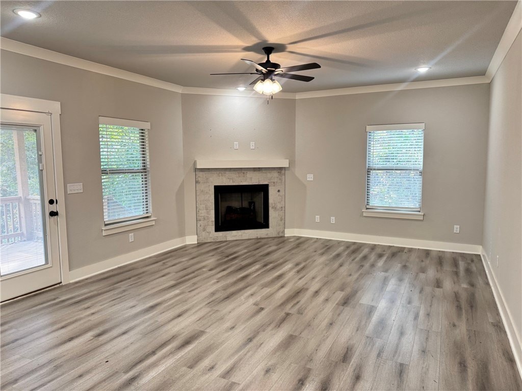 16 Renfrew Ln - Photo 3 of 14
