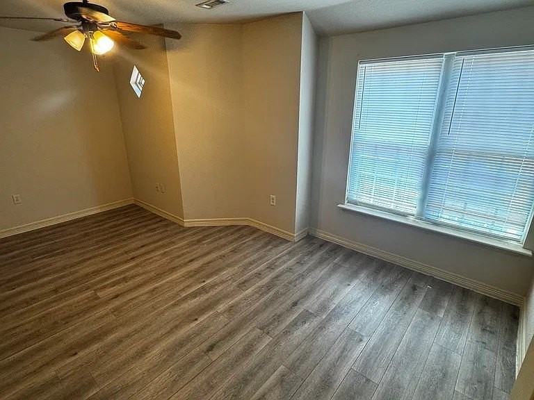 1760 N Chestnut Ave - Photo 5 of 8