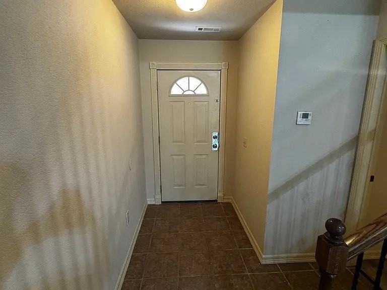 1760 N Chestnut Ave - Photo 7 of 8