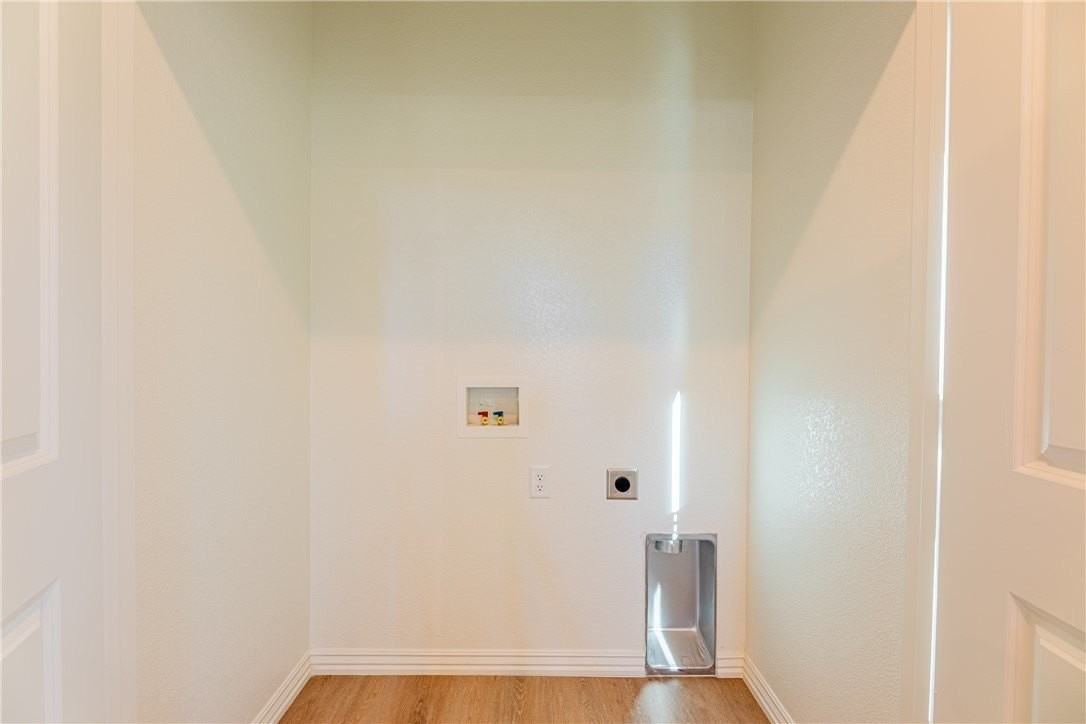 1602 Sw Casuarina Dr #1 - Photo 6 of 28