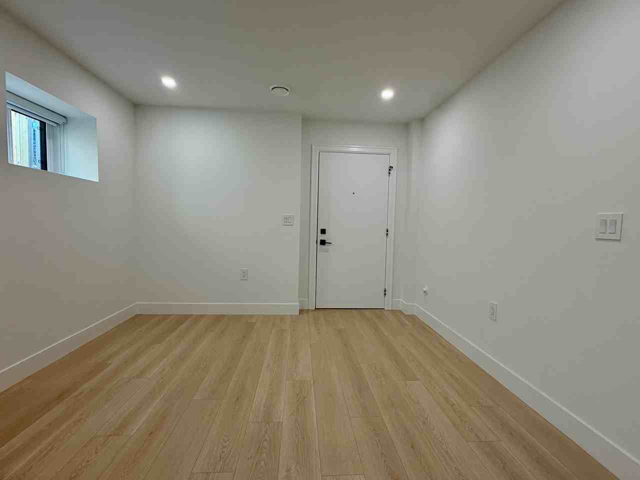 2153 East 20th Avenue - Photo 7 of 10