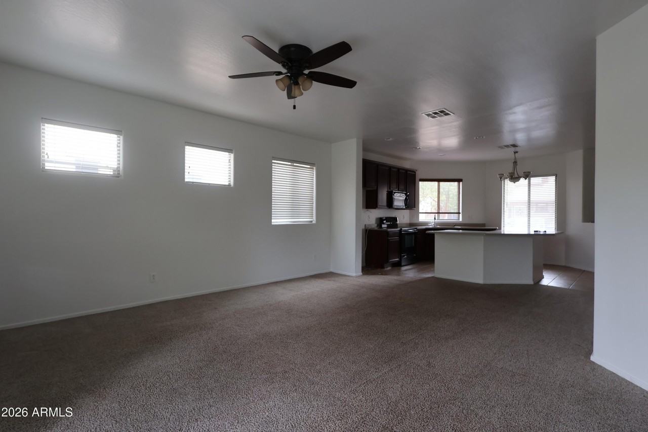 17734 N 89th Dr - Photo 4 of 19