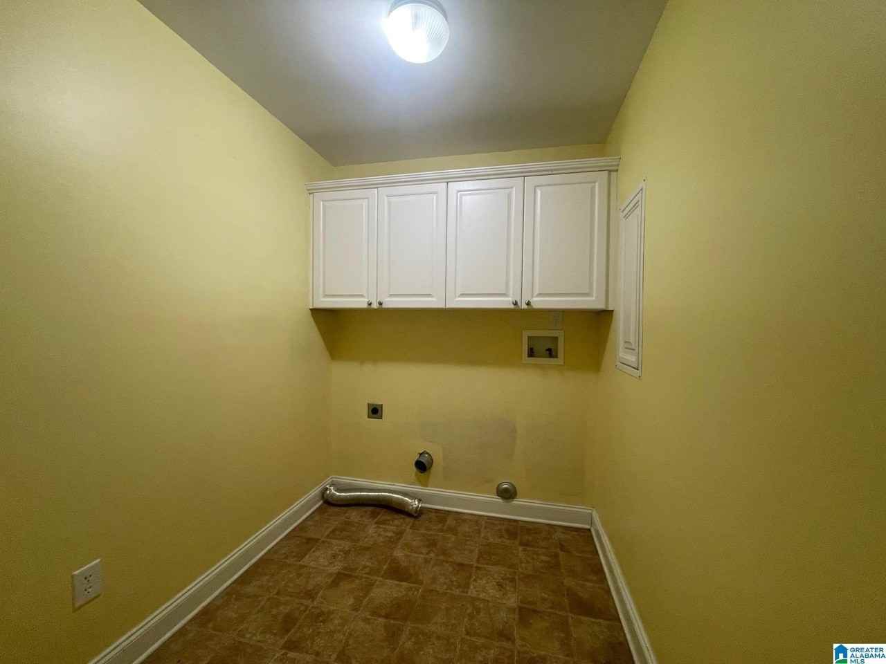 5596 Colony Ln - Photo 7 of 17