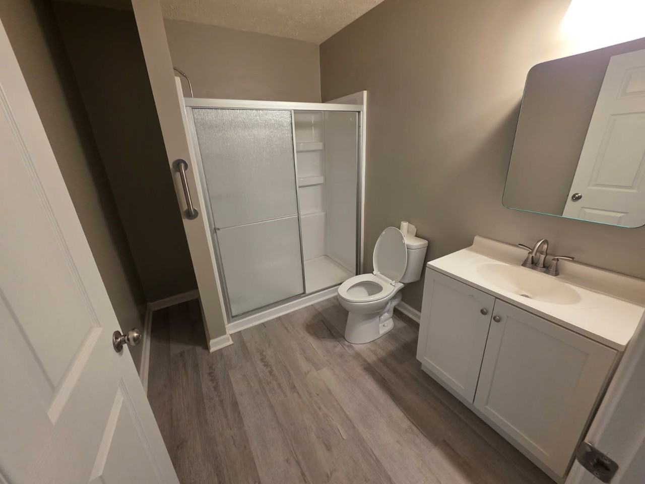 460 E Walnut St #1 - Photo 6 of 6