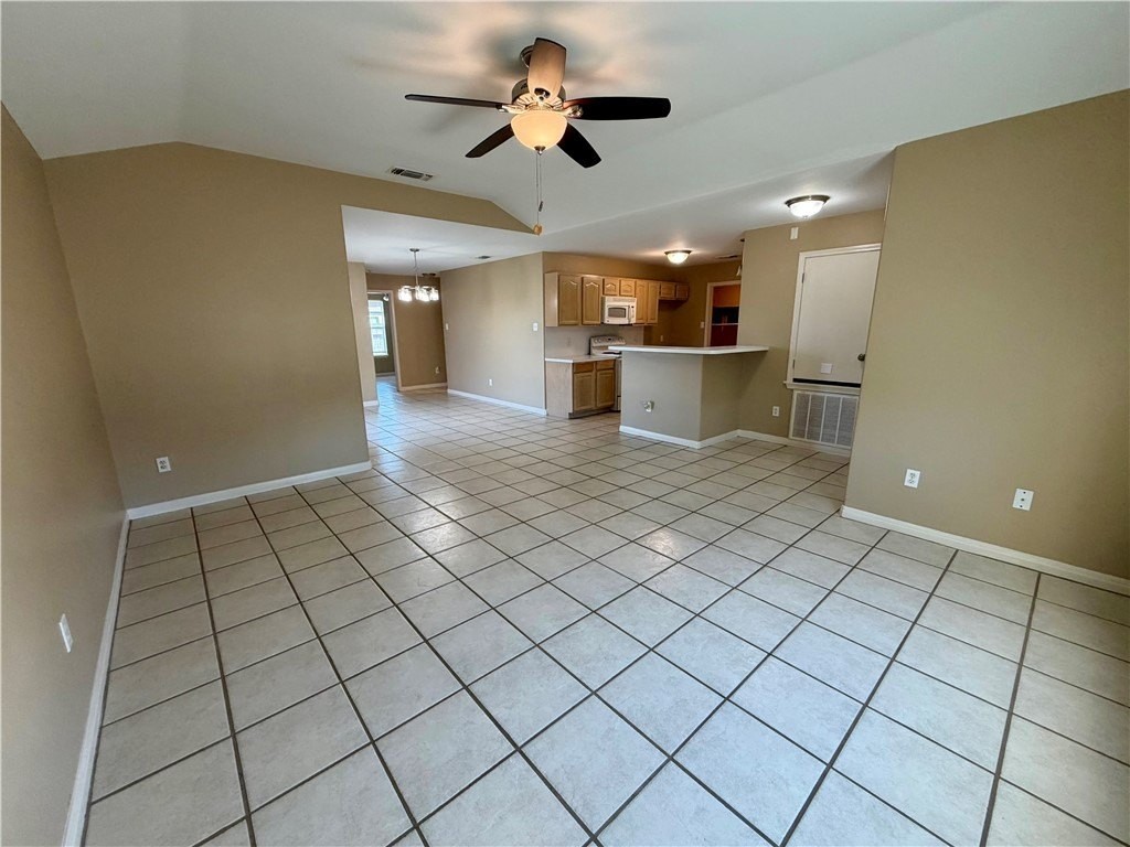 15634 Cruiser St #A - Photo 5 of 22