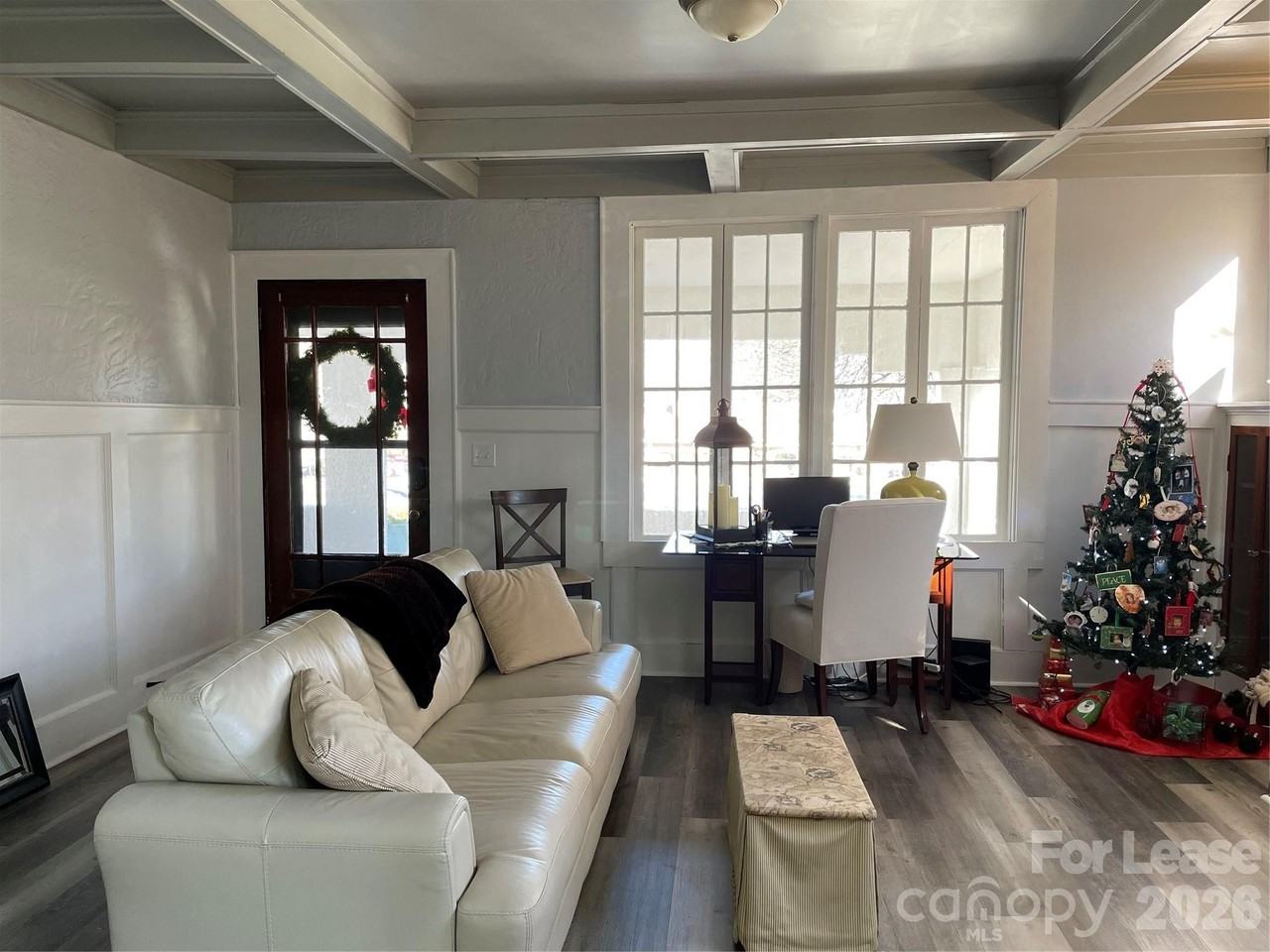 409 N Main St - Photo 3 of 13