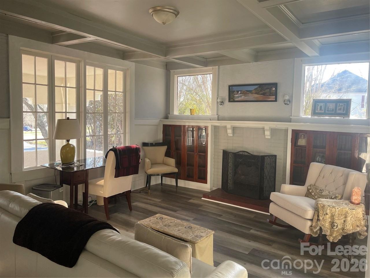 409 N Main St - Photo 4 of 13