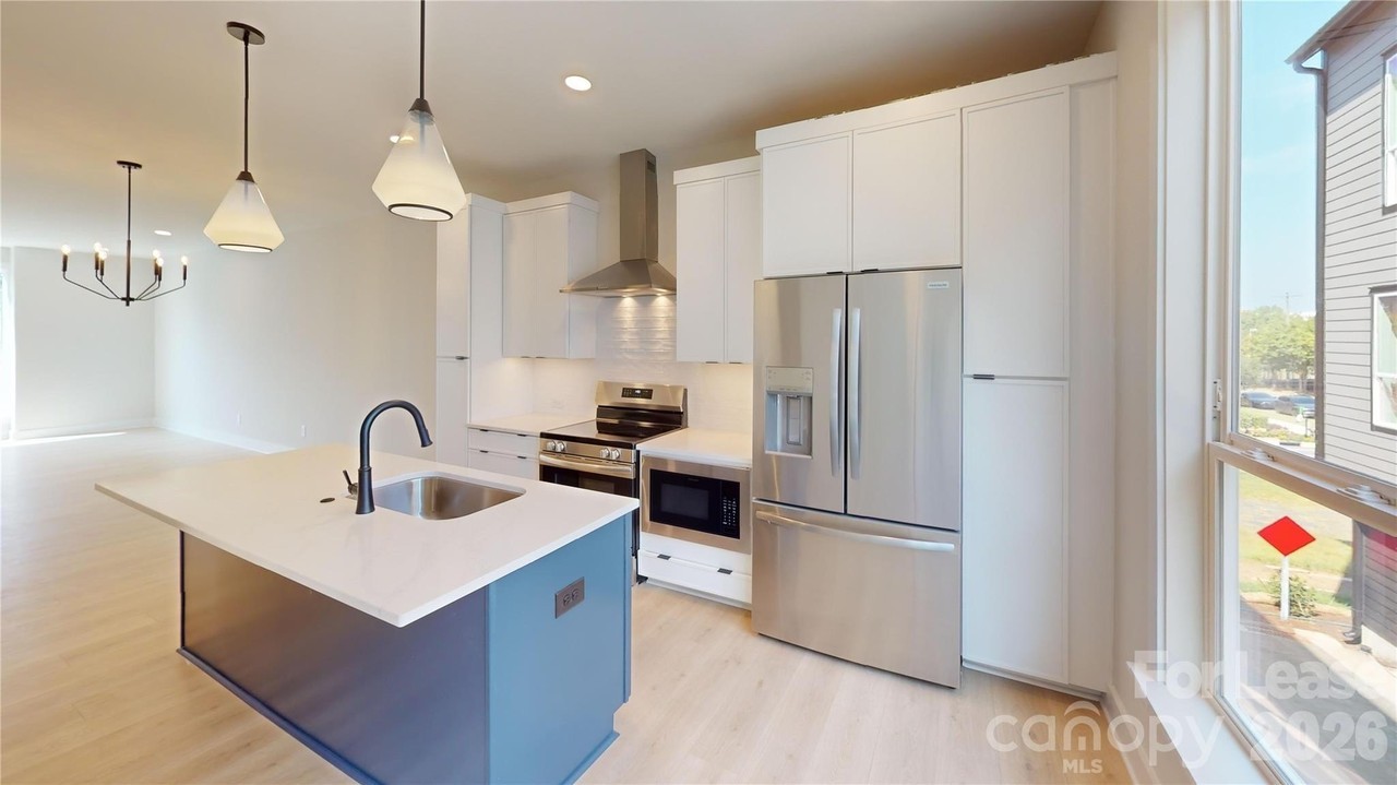 409 Devender Ln - Photo 7 of 42