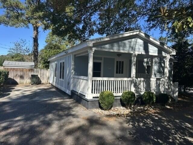 605 W 5th North St #B - Photo 2 of 6