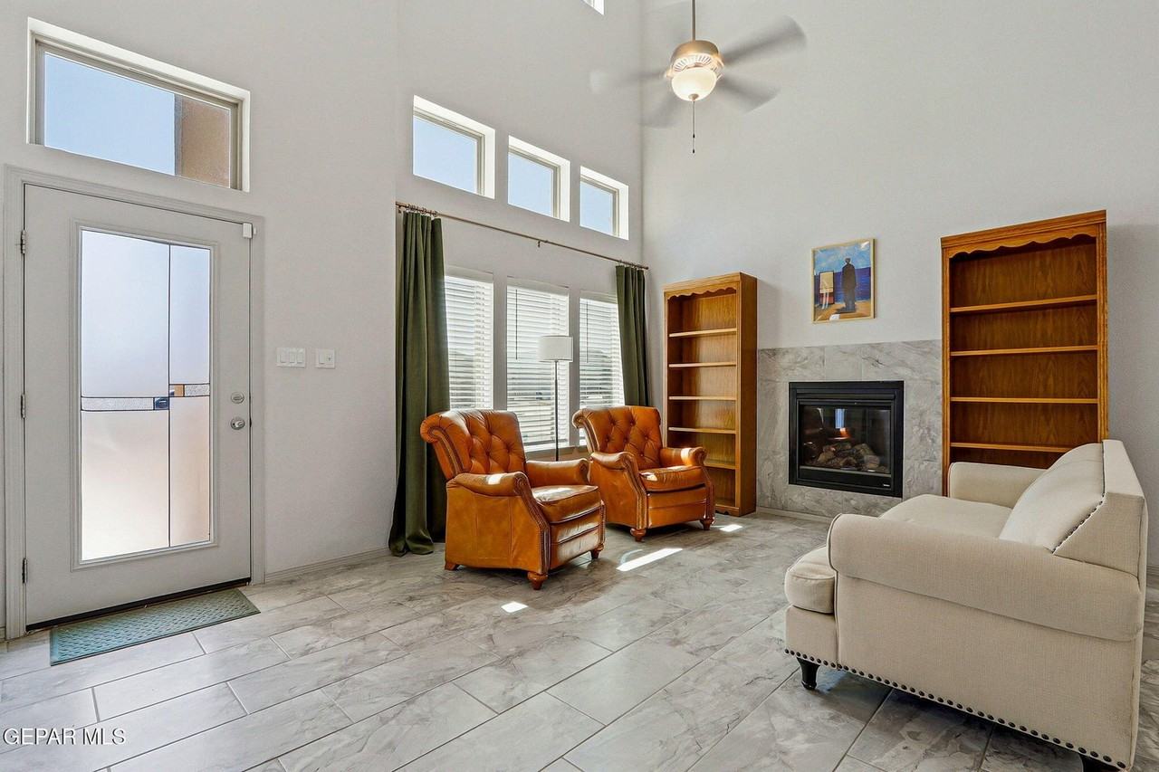 1453 Dominic Anakin Dr #1 - Photo 4 of 37