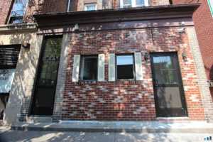 featured image of 235 Wooster St #4