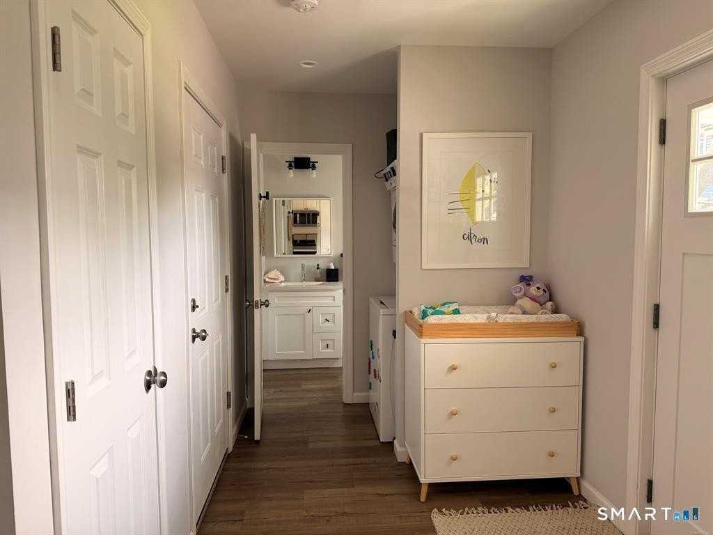 315 Humphrey St #C - Photo 4 of 14