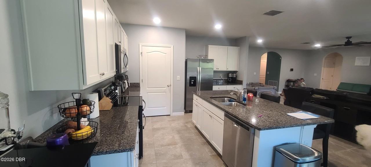 133 Sunset Point Dr - Photo 4 of 46