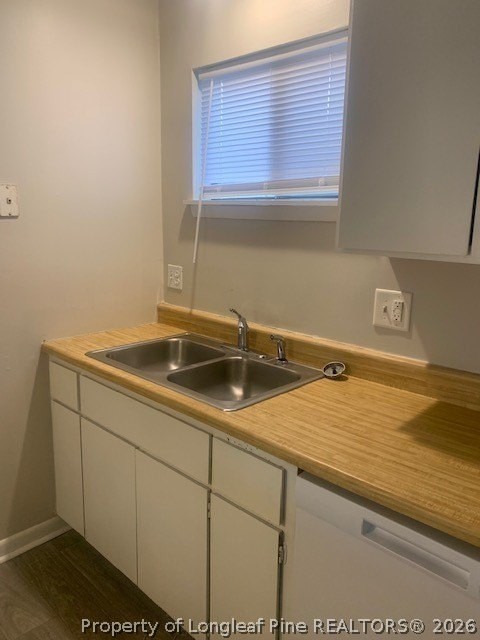 931 Applewood Ln - Photo 3 of 9