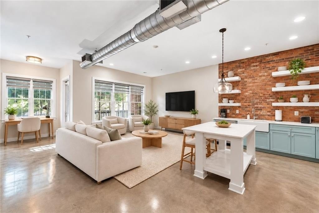 680 Greenwood Ave Ne #209 - Photo 4 of 22