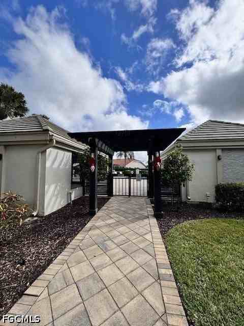12870 Devonshire Lakes Cir - Photo 2 of 31