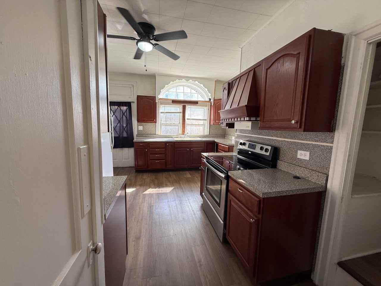 1837 Spencer St #1 - Photo 7 of 20