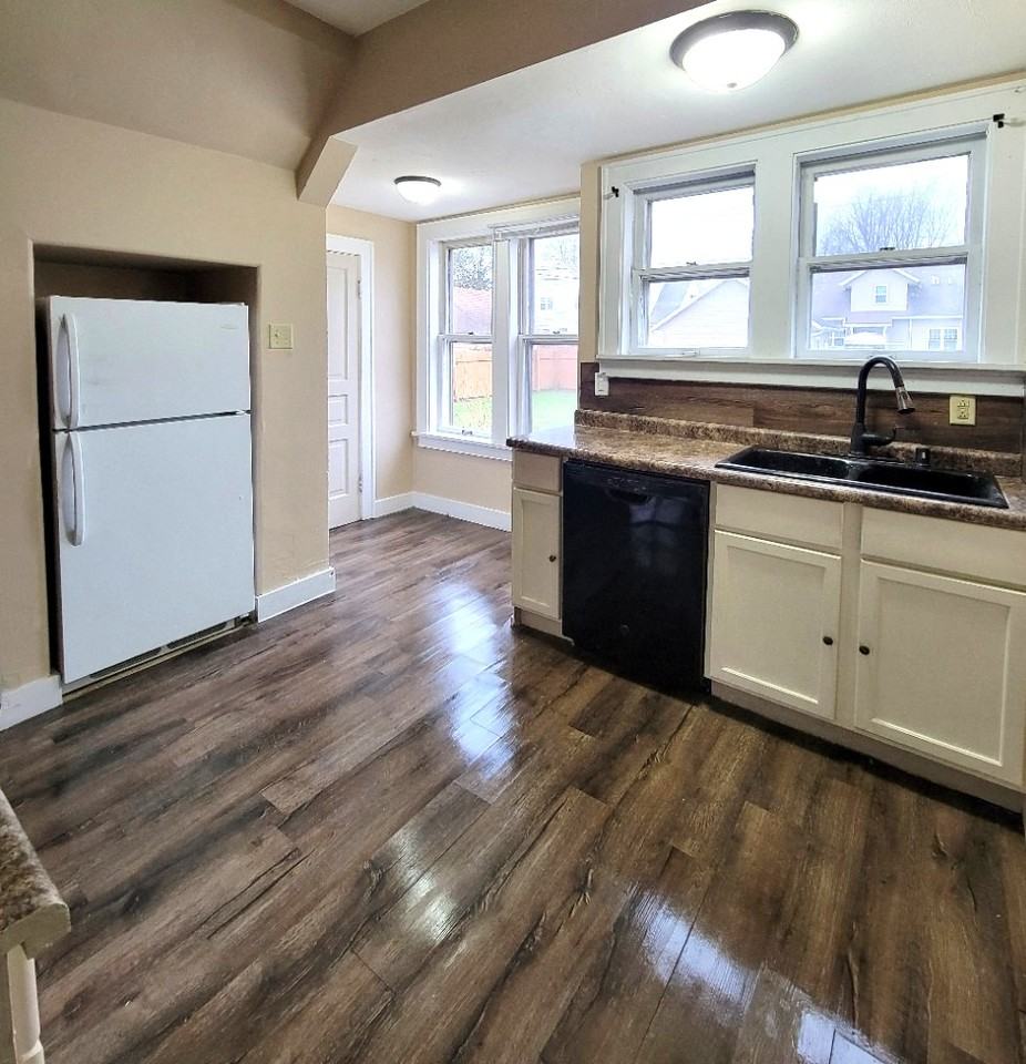 1024 S 4th Ave #1 - Photo 4 of 19