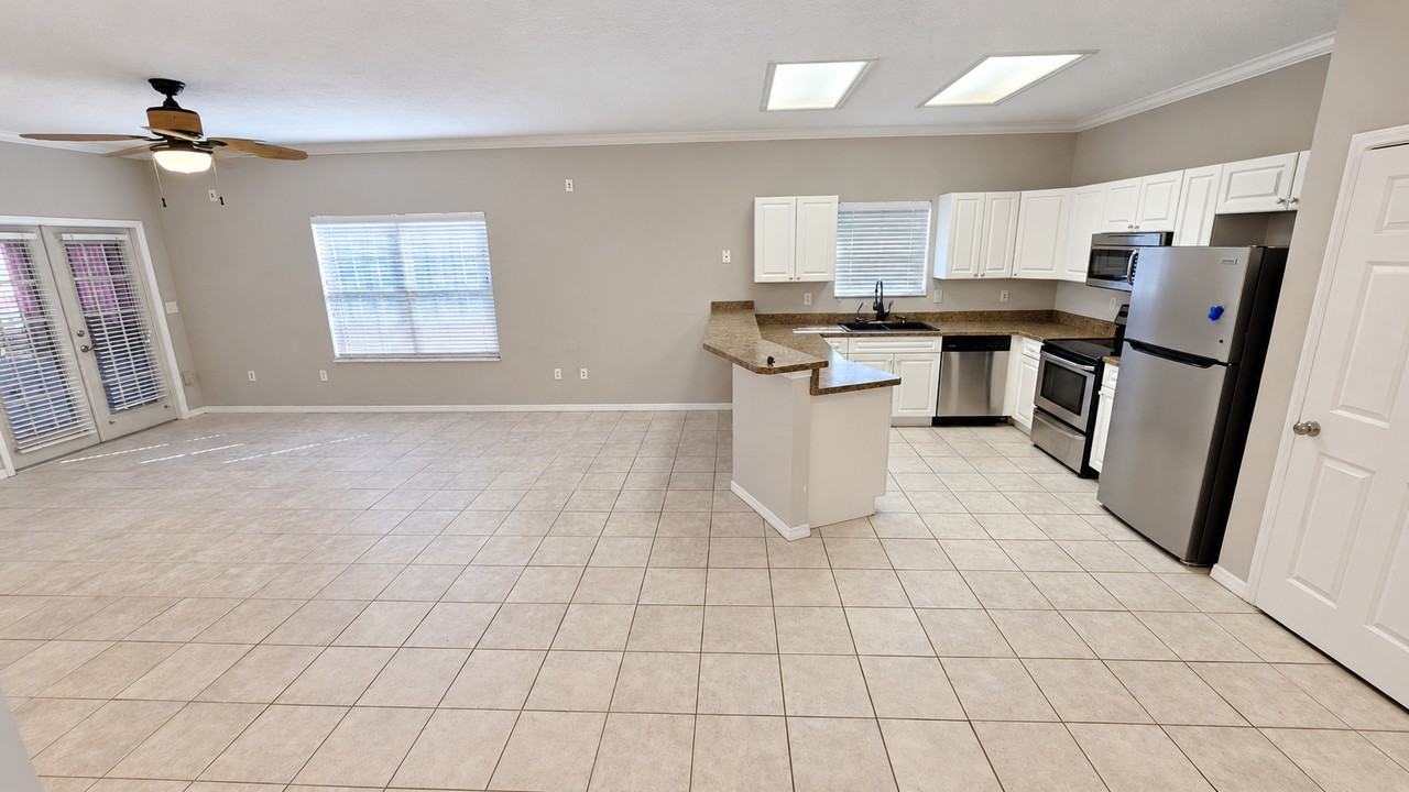 4742 Nw 79th Rd #1 - Photo 2 of 17