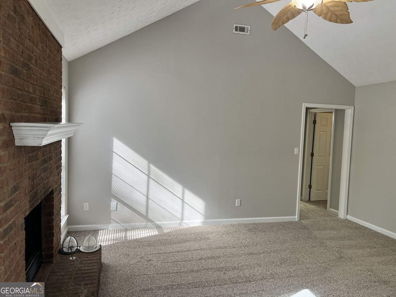 85 Maxwell Pl - Photo 5 of 43