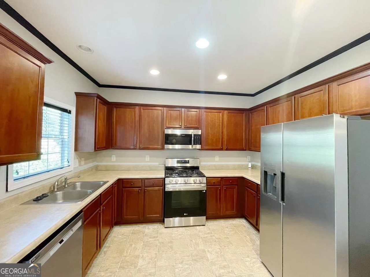 401 Norton Xing - Photo 5 of 21