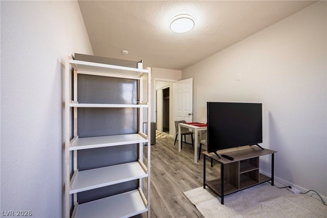 343 Tungsten St #B - Photo 3 of 17