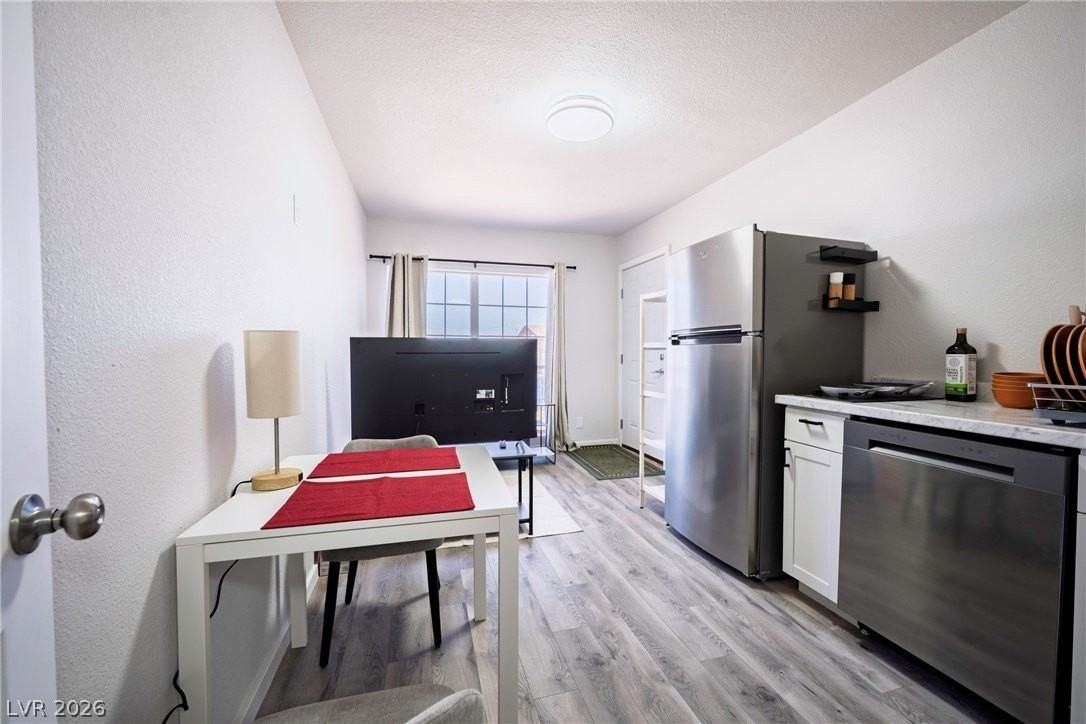 343 Tungsten St #B - Photo 4 of 17