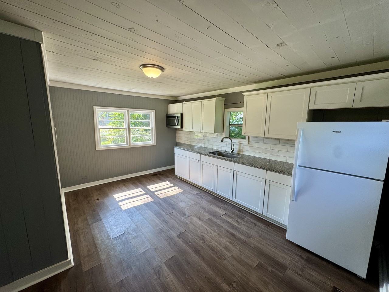 609 Horton St #1 - Photo 2 of 6