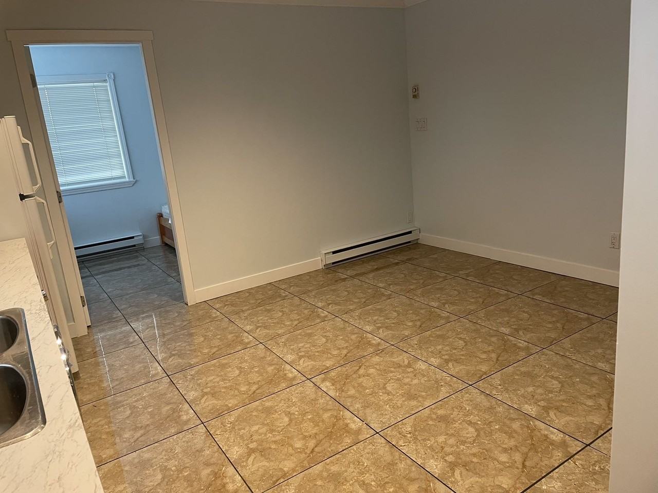 6000 Dawson Street - Photo 6 of 9