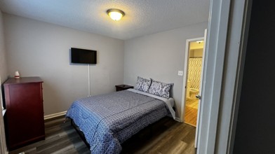 Lynn Lee Cir #2, Charlotte, NC 28269 - 1 Bedroom Apartment for Rent ...