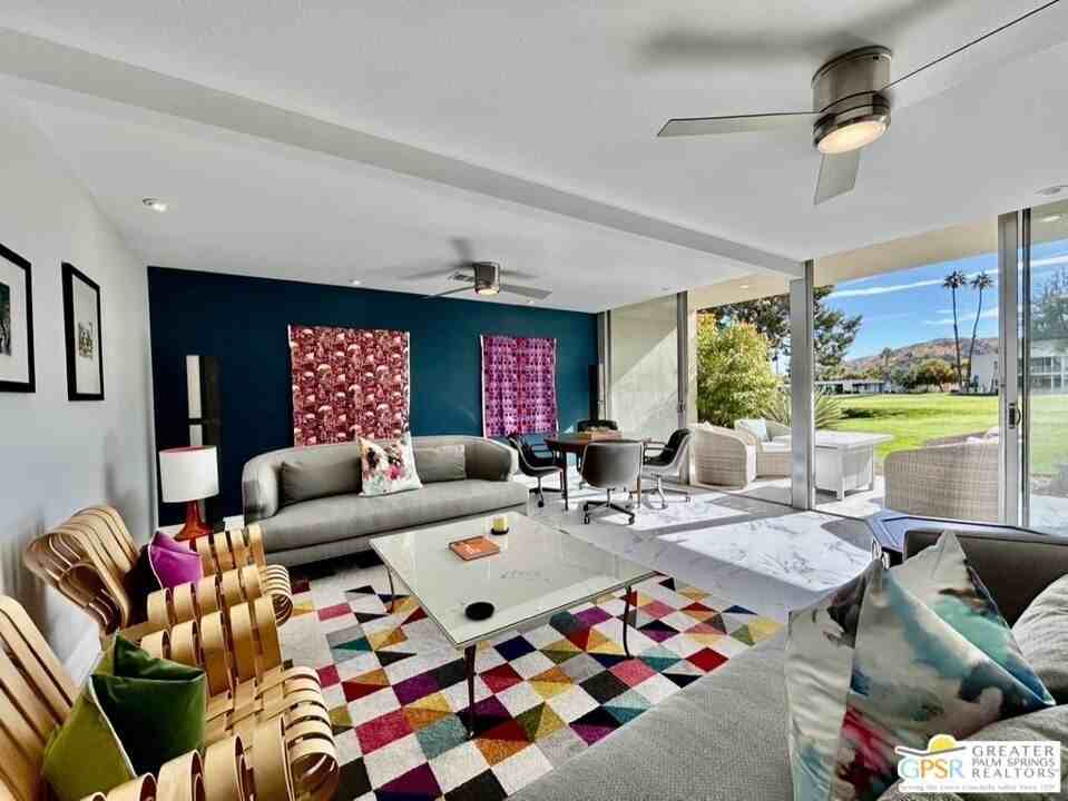 515 Desert Lakes Dr - Photo 2 of 42