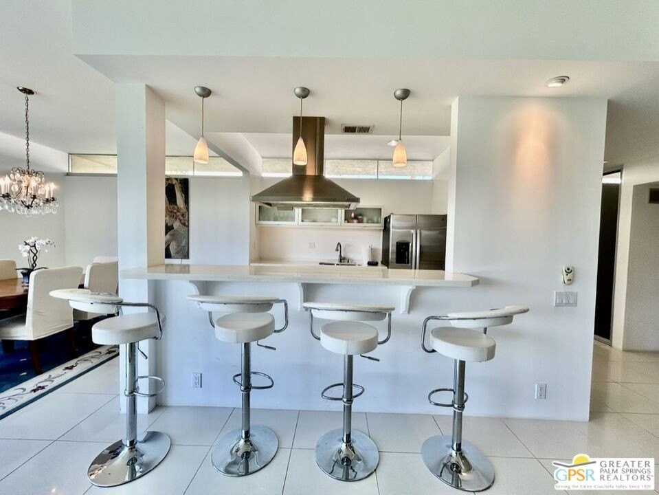 197 Desert Lakes Dr - Photo 4 of 50