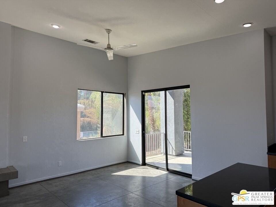 67608 Long Canyon Ln - Photo 3 of 9