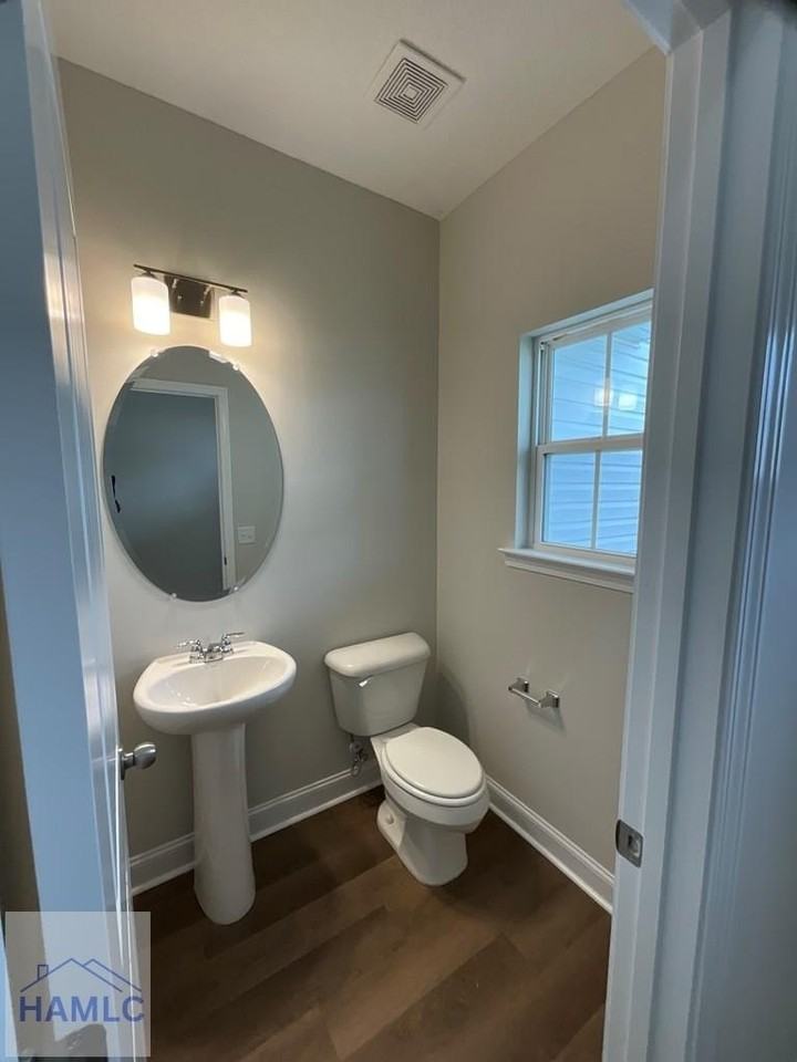 861 Grayson Ave - Photo 4 of 11