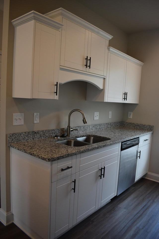 525 Hardy Pt - Photo 5 of 19