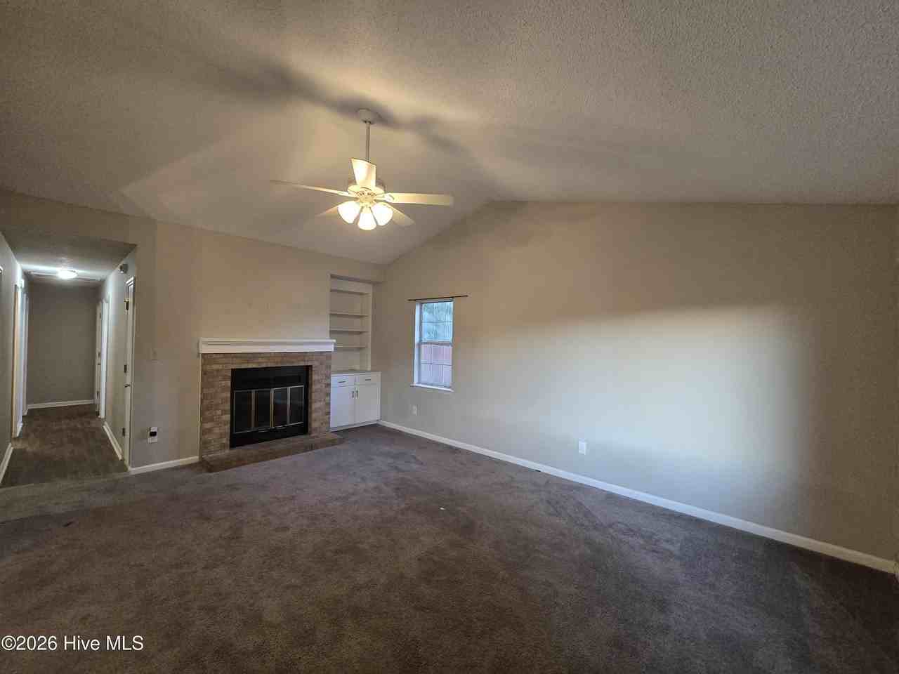 533 Shadowridge Rd - Photo 5 of 24