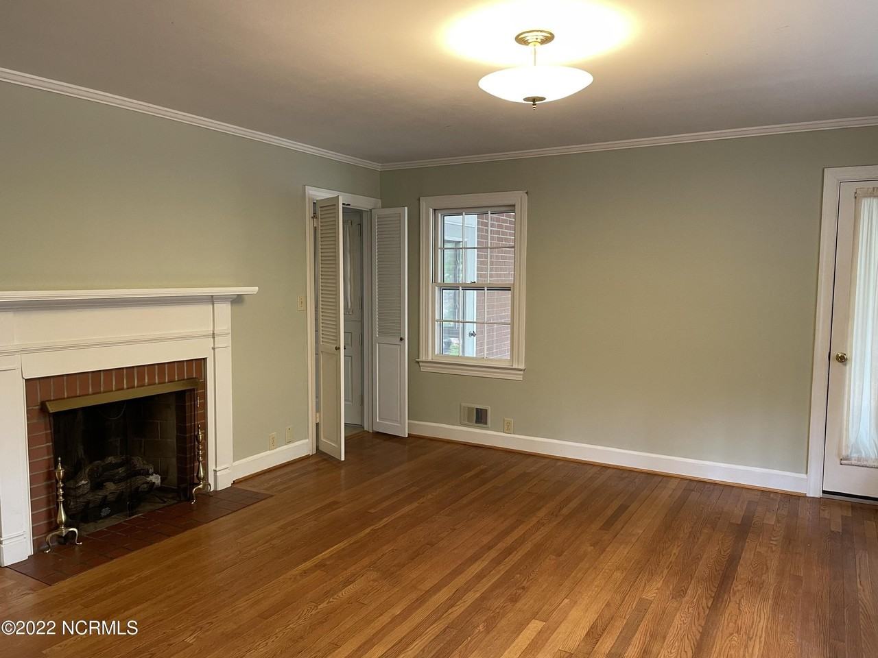 324 John Mcqueen Rd - Photo 4 of 15